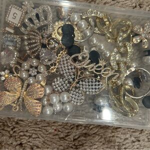 Assorted Gold Croc Jibits